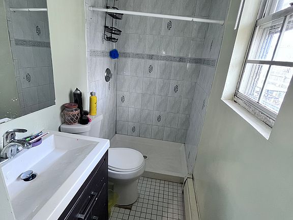 5th image of 15 Tyne Rd #1
