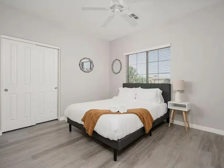 989 E Narrowleaf Ct — Photo 9