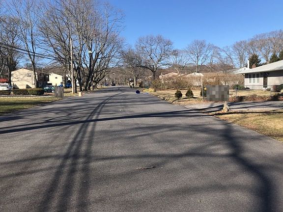 4th image of 45 Gloria Blvd