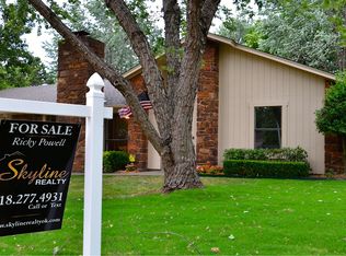 1201 Oklahoma Pl, Claremore, OK 74017