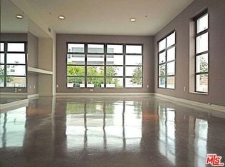 1358 4th St PH A, Santa Monica, CA 90401