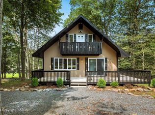 3604 Cedar Ln, Tobyhanna, PA 18466