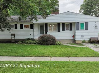 433 Crestview St, Flushing, MI 48433