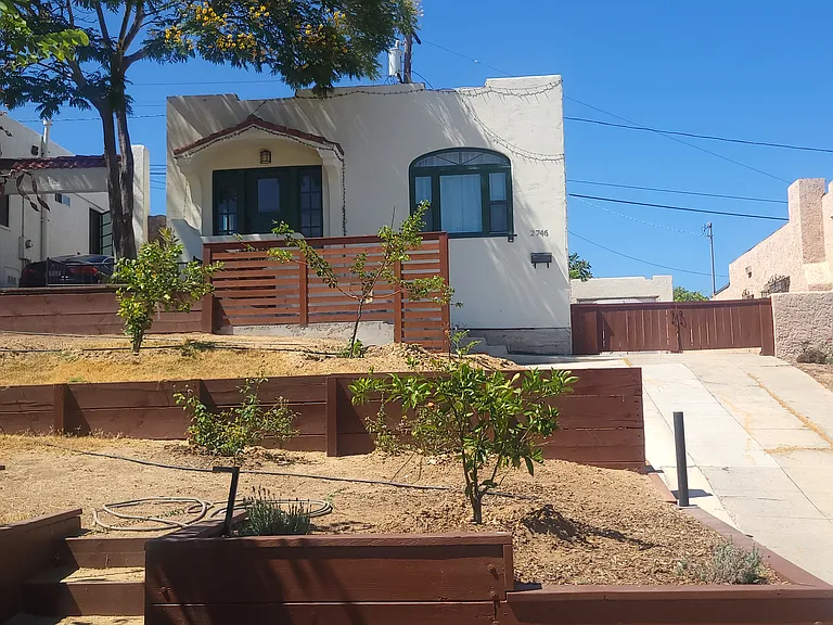 2746 E St — Photo 20