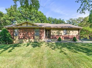 7315 N Brooklyn Ave, Gladstone, MO 64118