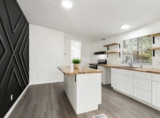 36375 Longleaf Dr, Independence, LA 70443