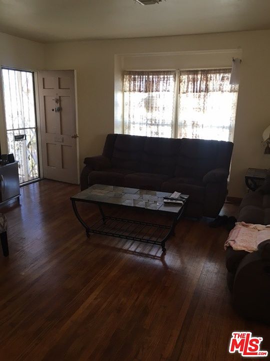 2nd image of 1866 W 94th Pl