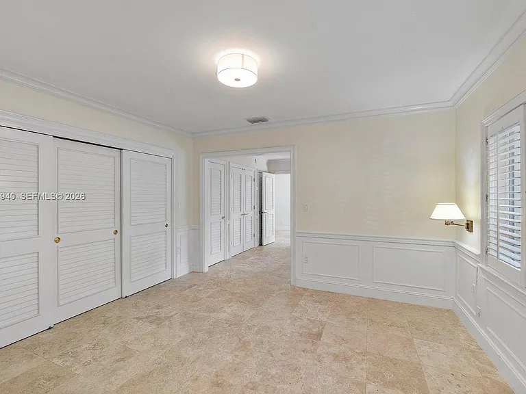 1037 Alfonso Ave — Photo 22