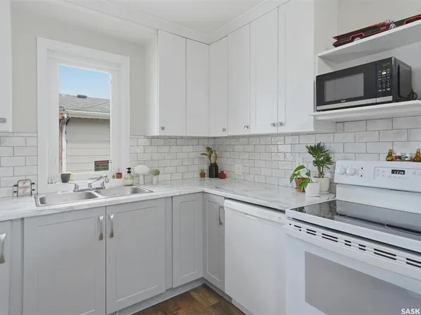 811 O AVENUE S, Saskatoon, SK S7M 2S6