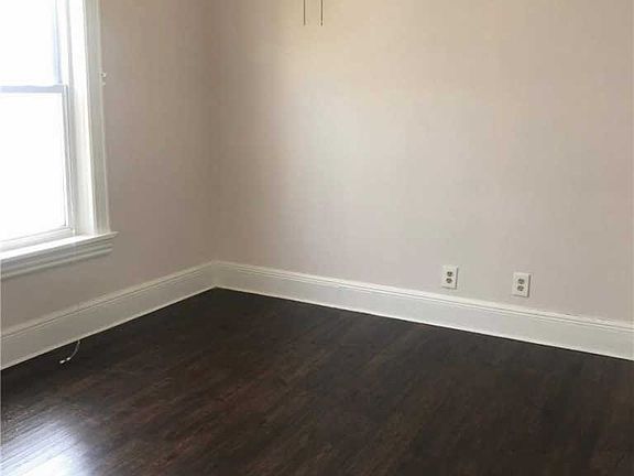 4th image of 9706 162nd Ave