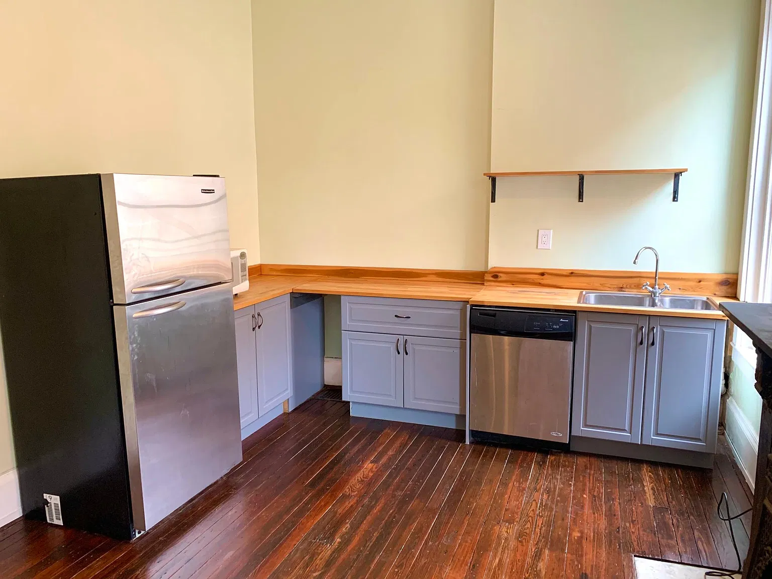 4229 Hamilton Ave — Photo 3