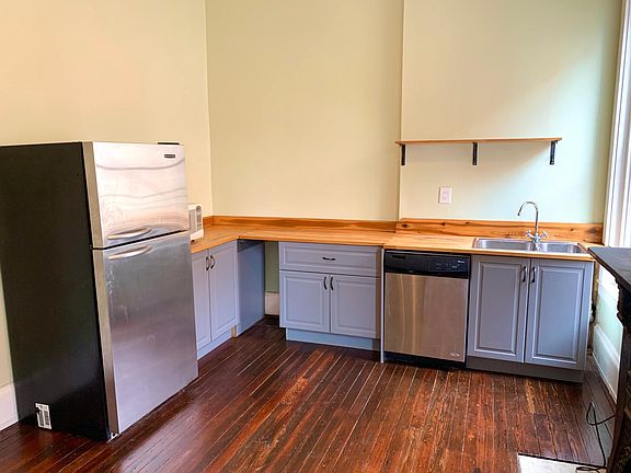 3rd image of 4229 Hamilton Ave APT 2