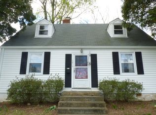 6819 Barrett Rd, Falls Church, VA 22042