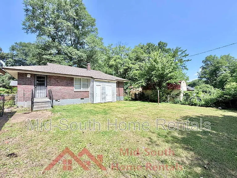 3284 Parham St — Photo 16