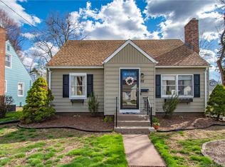 22 Byron Rd, Manchester, CT 06040