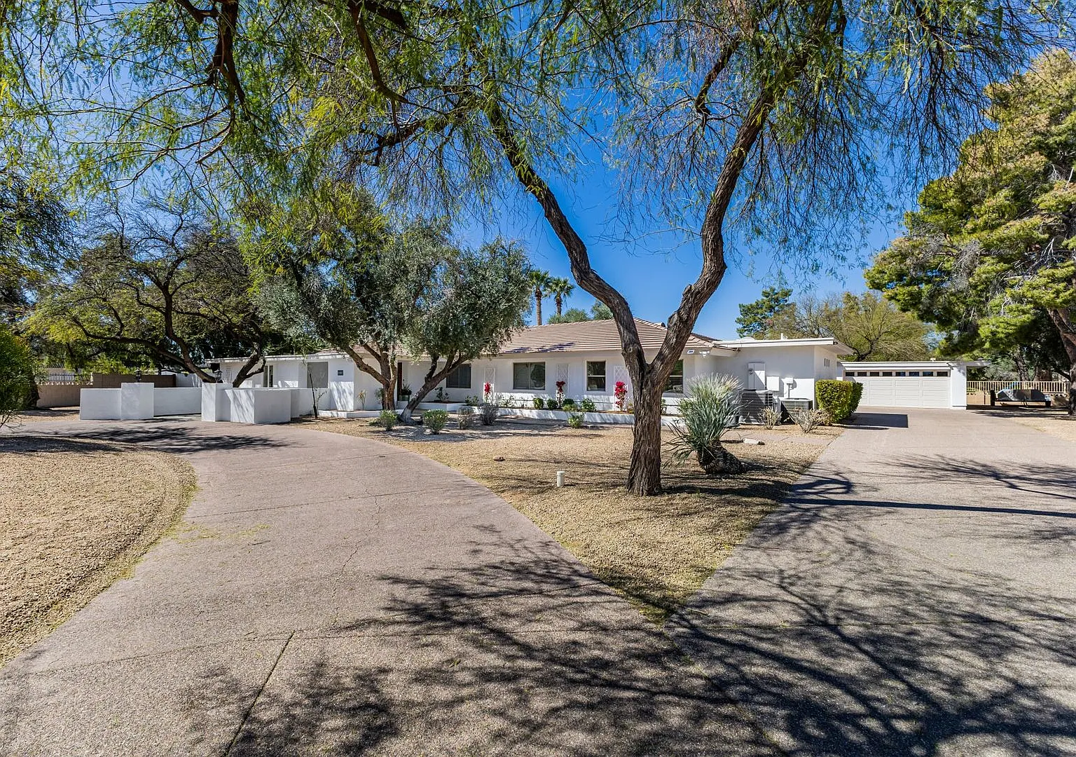 Rates Vary: $10,995 - $19,995 — Photo 2
