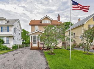 189 Woodstock Rd, Rochester, NY 14609