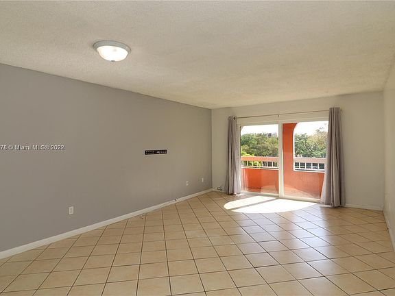 5th image of 7820 Camino Real #J-320