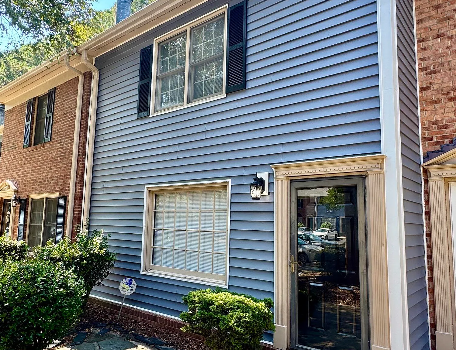 3 bed, 2.5 bath, $1,350 — Photo 1