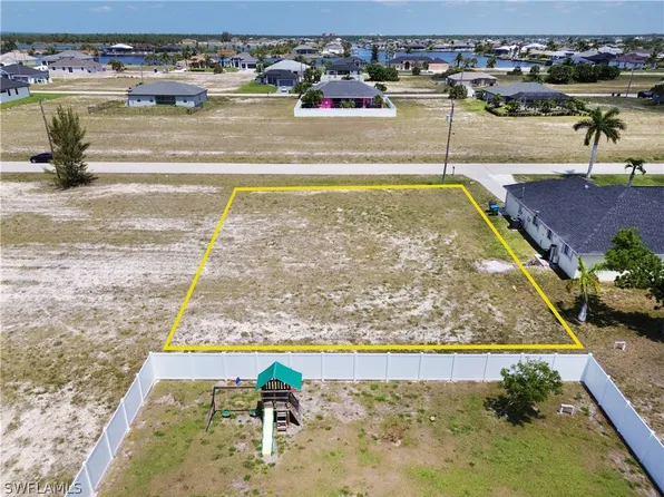 4230 NW 34th Ter, Cape Coral, FL 33993