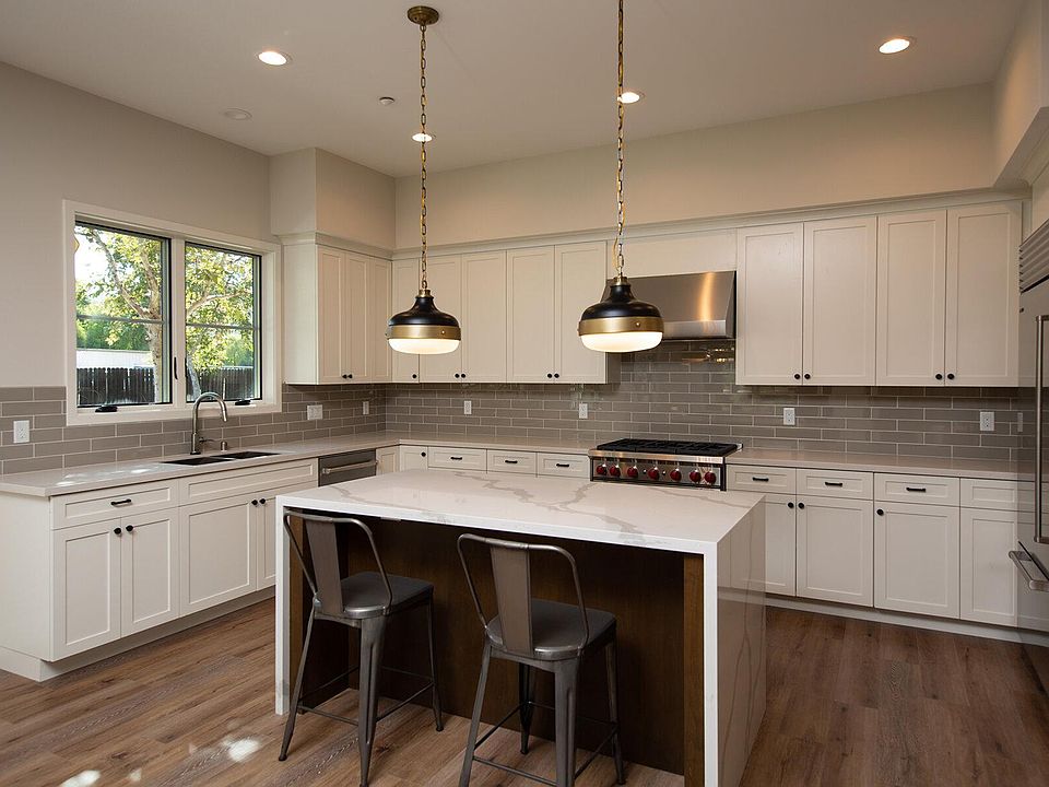 Island Seating in Kitchen