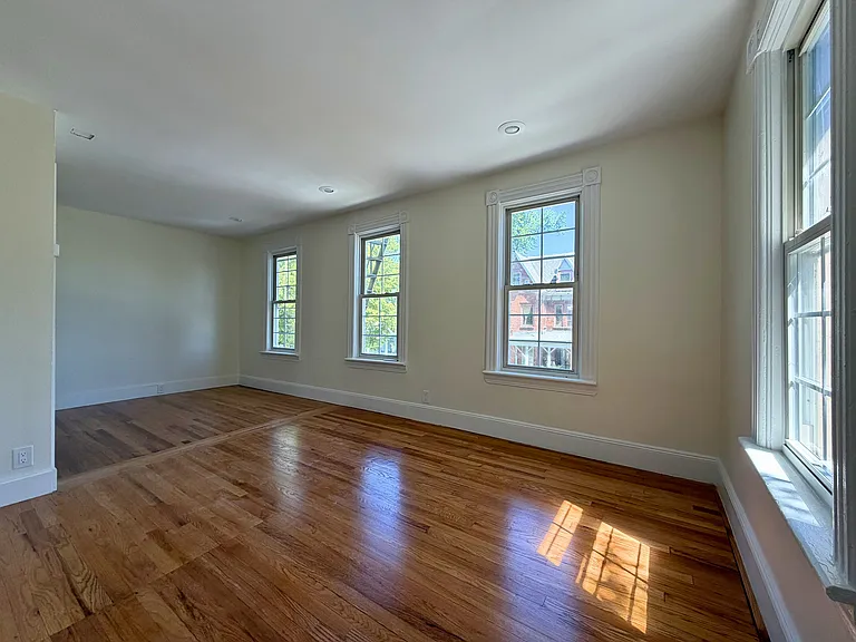 11 Courtney Ave #2 — Photo 17
