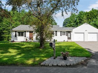 60 Ross Rd, Pascoag, RI 02859