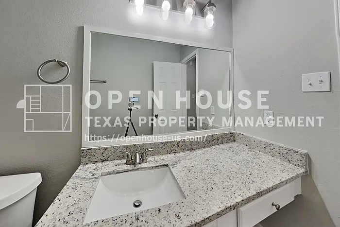 5803 Village Grove Dr — Photo 18