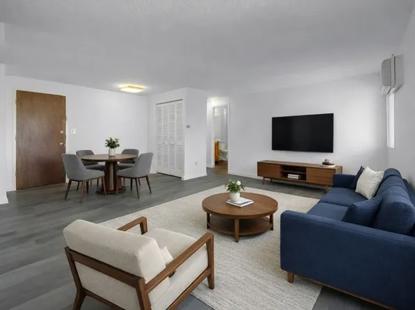 66 Main St APT 47A, Stoneham, MA 02180