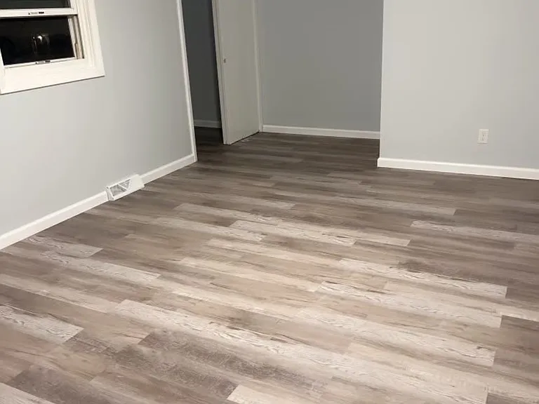 113 E Summerset Ln #2 — Photo 6