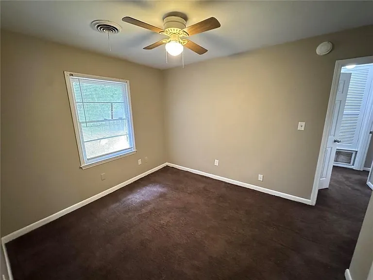 5855 Woodvale Dr — Photo 4