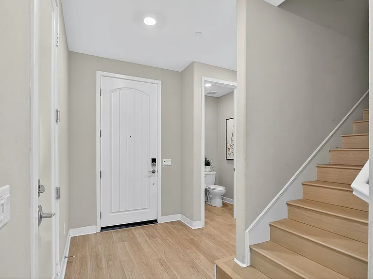 1733 Artemisia Ct — Photo 3