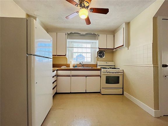5th image of 184 Vincent Ave