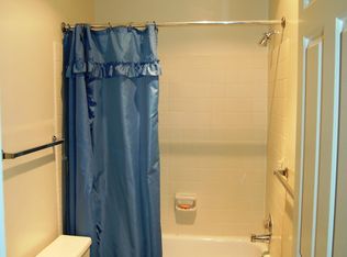 939 N Pitt St, Alexandria, VA 22314