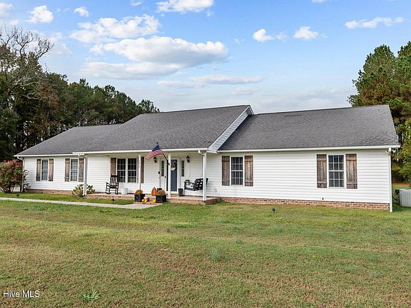 3rd image of 2417 Radford Lane