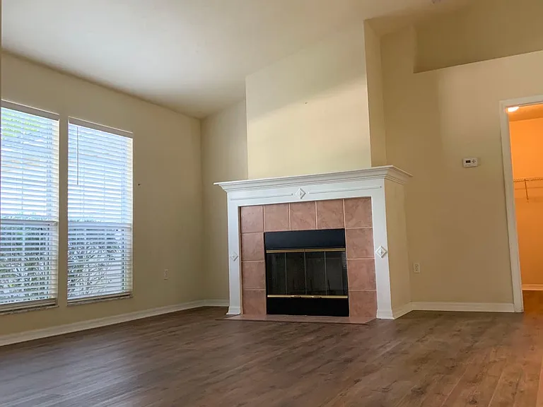 8216 SW 51st Rd — Photo 6