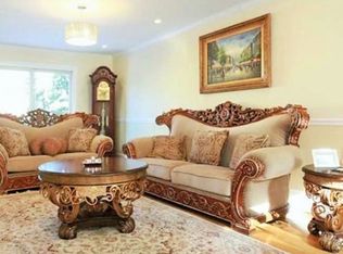1180 E Broadway APT 4, Hewlett, NY 11557