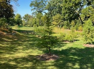 27W770 Brookside Dr, Winfield, IL 60190