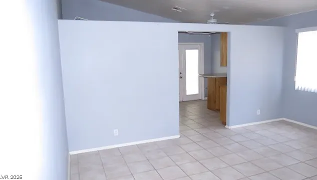 4 bed, 2.0 bath, 1318 sqft, $1,950 — Photo 3