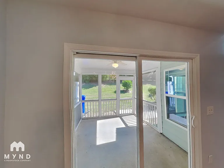 182 Red Admiral Ct — Photo 14