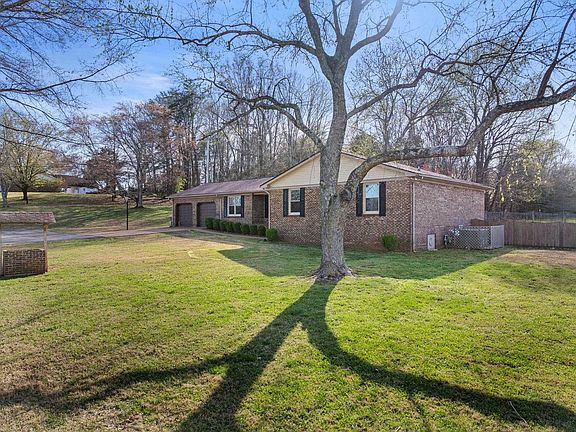 3rd image of 311 County Road 283