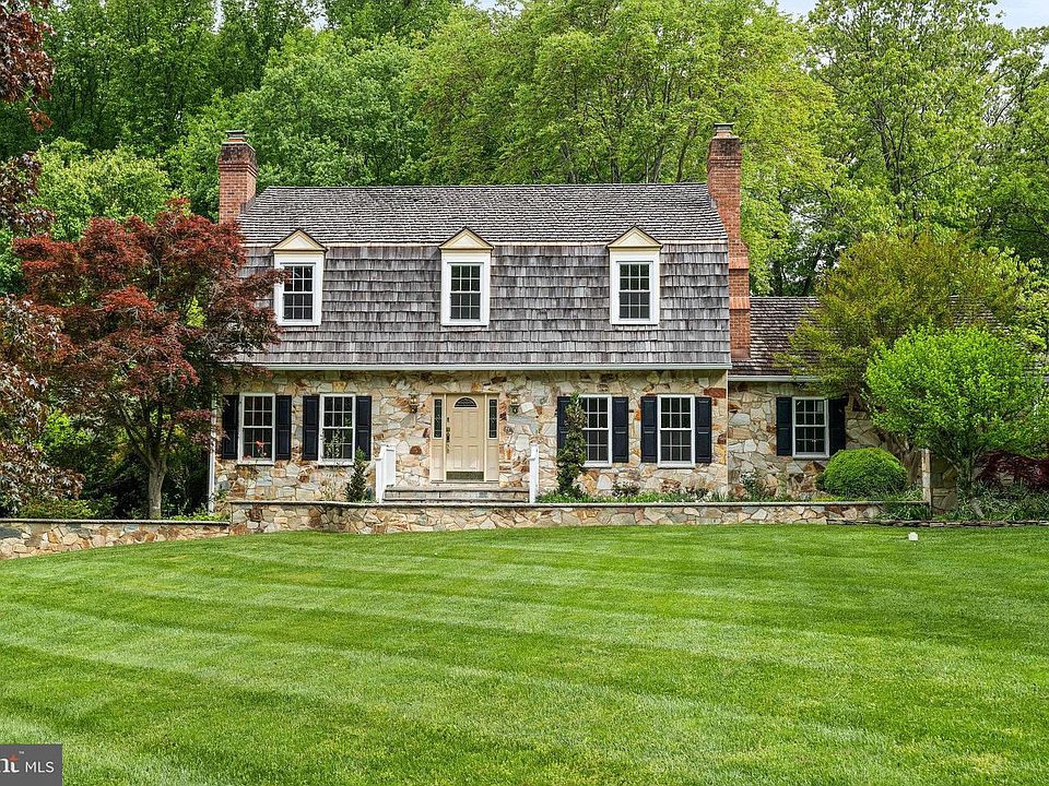 1st image of 10206 Forest Lake Dr