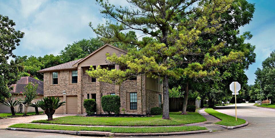 1st image of 3427 Old South Dr