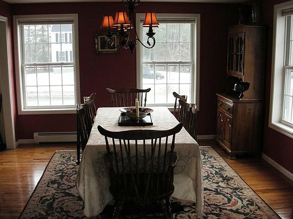 Hardwood Dining Rm
