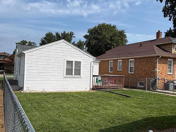 5th image of 721 Harrison Ave