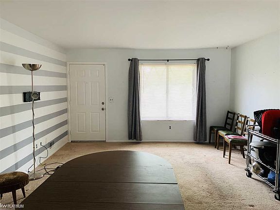 4th image of 30679 Washington Blvd