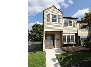 2152 Ash Ln, Lafayette Hill, PA 19444