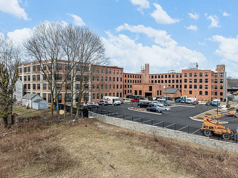 Tremont Flats — Photo 11