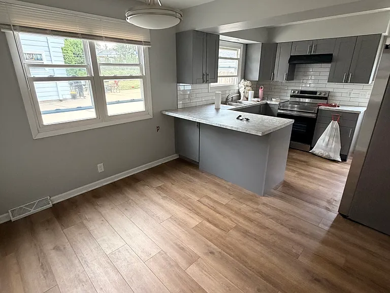 8318 W Crawford Ave #8318 — Photo 3