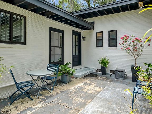 4th image of 2114 Gibbs Dr